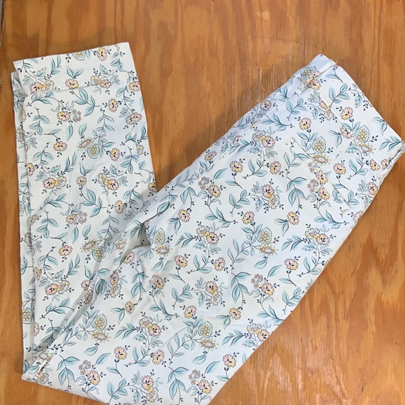 LOFT Floral ankle pants - Picture 2 of 10